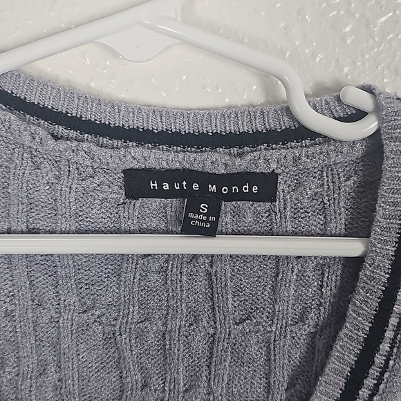 Haute Monde Junior's Small Black/Gray V-Neck Sweater Vest - Picture 4 of 7